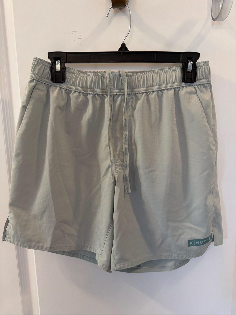 Hurley Light Sage Green Men’s Hybrid Shorts